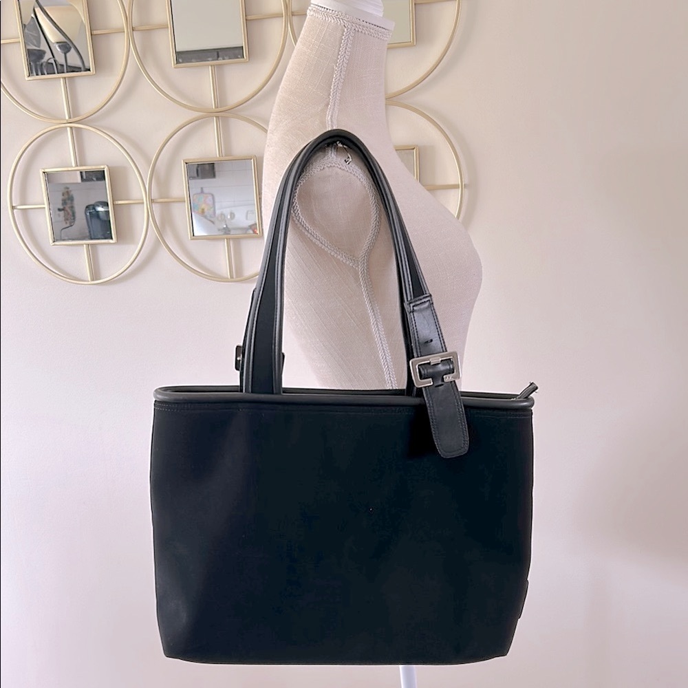 Ann Klein Black Tote hand bag vintage fabric faux leather 3 compartments, large - Picture 1 of 17